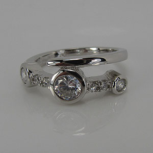 Stříbrný prsten P036
