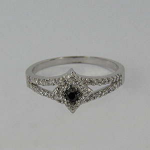 Stříbrný prsten P050